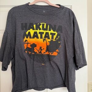 DISNEY charcoal grey hakuna matata cropped tee size XXL
